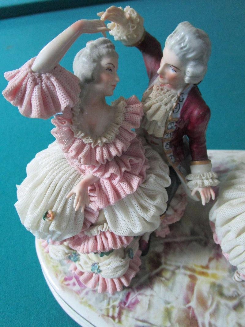 Moritz Zdekauer Monumental Figural Piece Dresden Style Dresses  20”  Great Condi