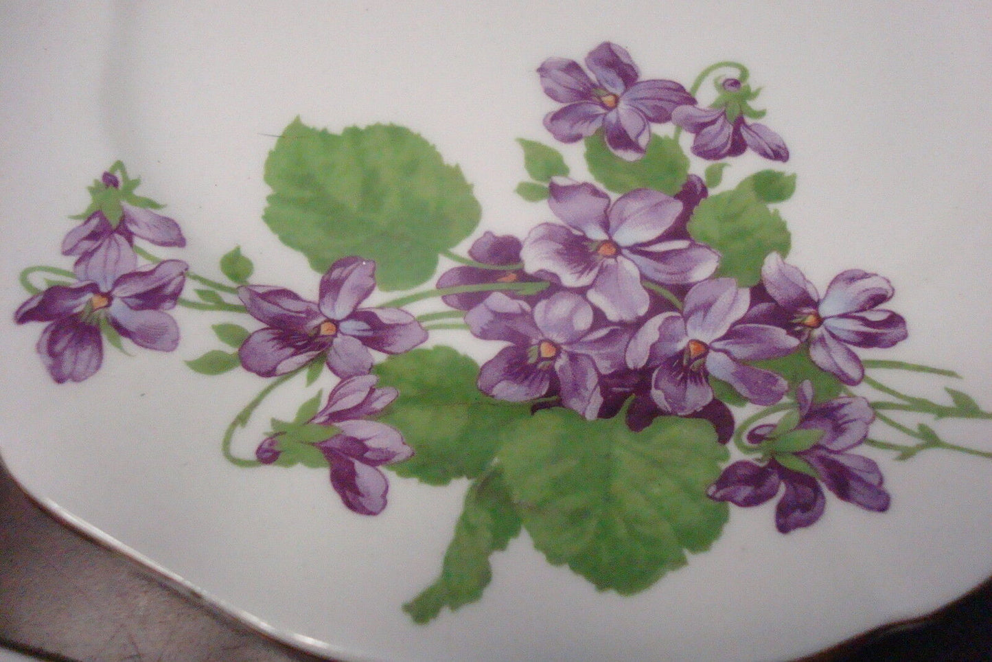 Adderley England violets pattern 3 salad plates 8" diam[*4-1]]