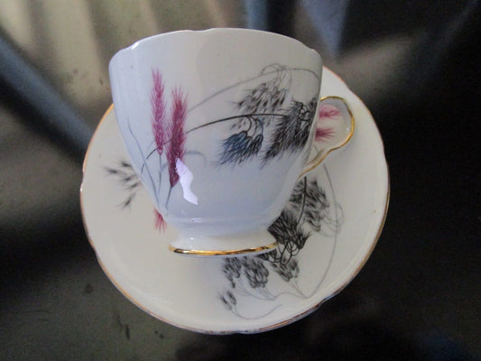 Old Royal Bone ENGLAND china cup and saucer pink wheat design [51]