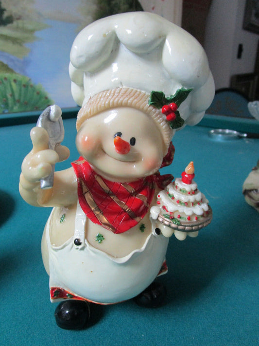 THE CHEFF COOKING FOR CHRISTMAS FIGURINE HARD PLASTIC 9" ORIGINAL