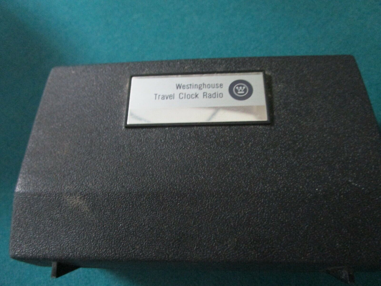 Vintage Westinghouse Travel Clock Radio 1960s Easy open pop-up case WORKING ORIG