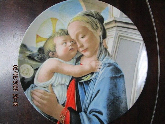 MADONNA AND CHILD 8.50" ANNUAL CHRISTMAS PLATE 1981^^