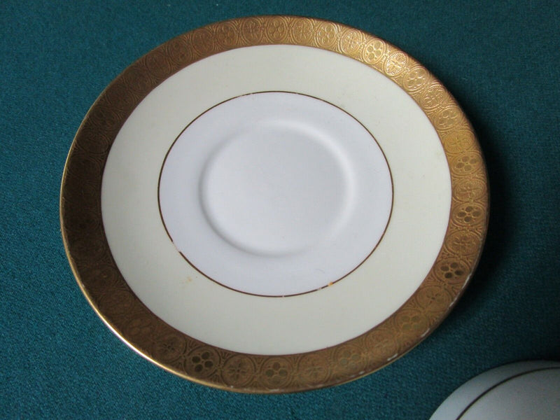 Minton's England Cup And Saucer With Gold Rim  J.E.Caldwell Pa [80B]