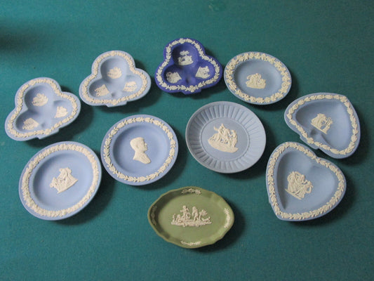 WEDGWOOD 10 VANITY DISHES LOT HEART ROUND AND CLOVER SHAPE BLUE GREEN