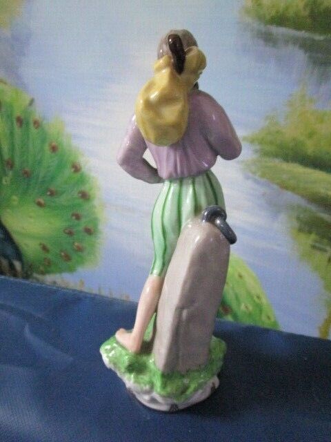 ANTIQUE 1920s ROYAL VIENNA AUGARTEN FIGURINE SELLER / HOBO PICK 1