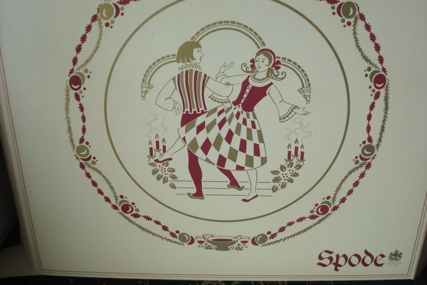 1981 Christmas Plate Spode made in England  NIB, 12th issue, with certs, 8" ORIG