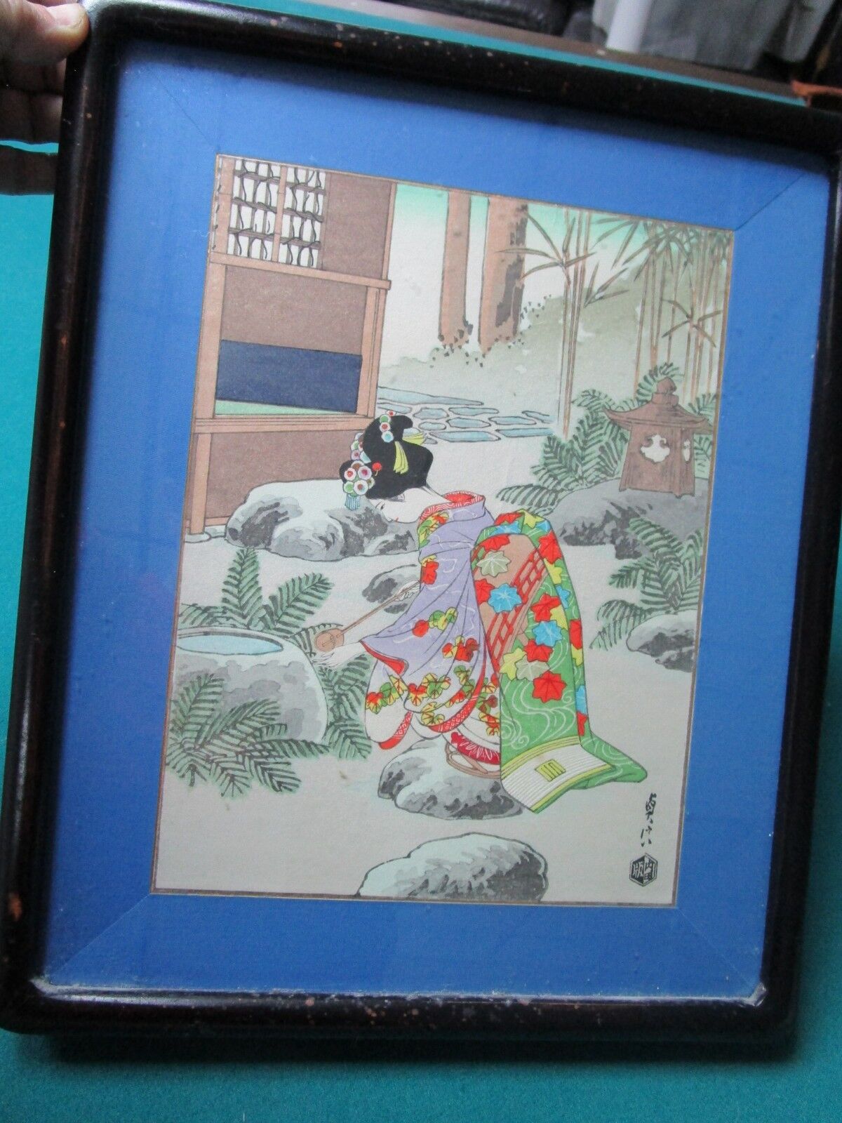 WOODBLOCK PRINT JAPANESE LADY WATERING THE GARDEN SIGNED