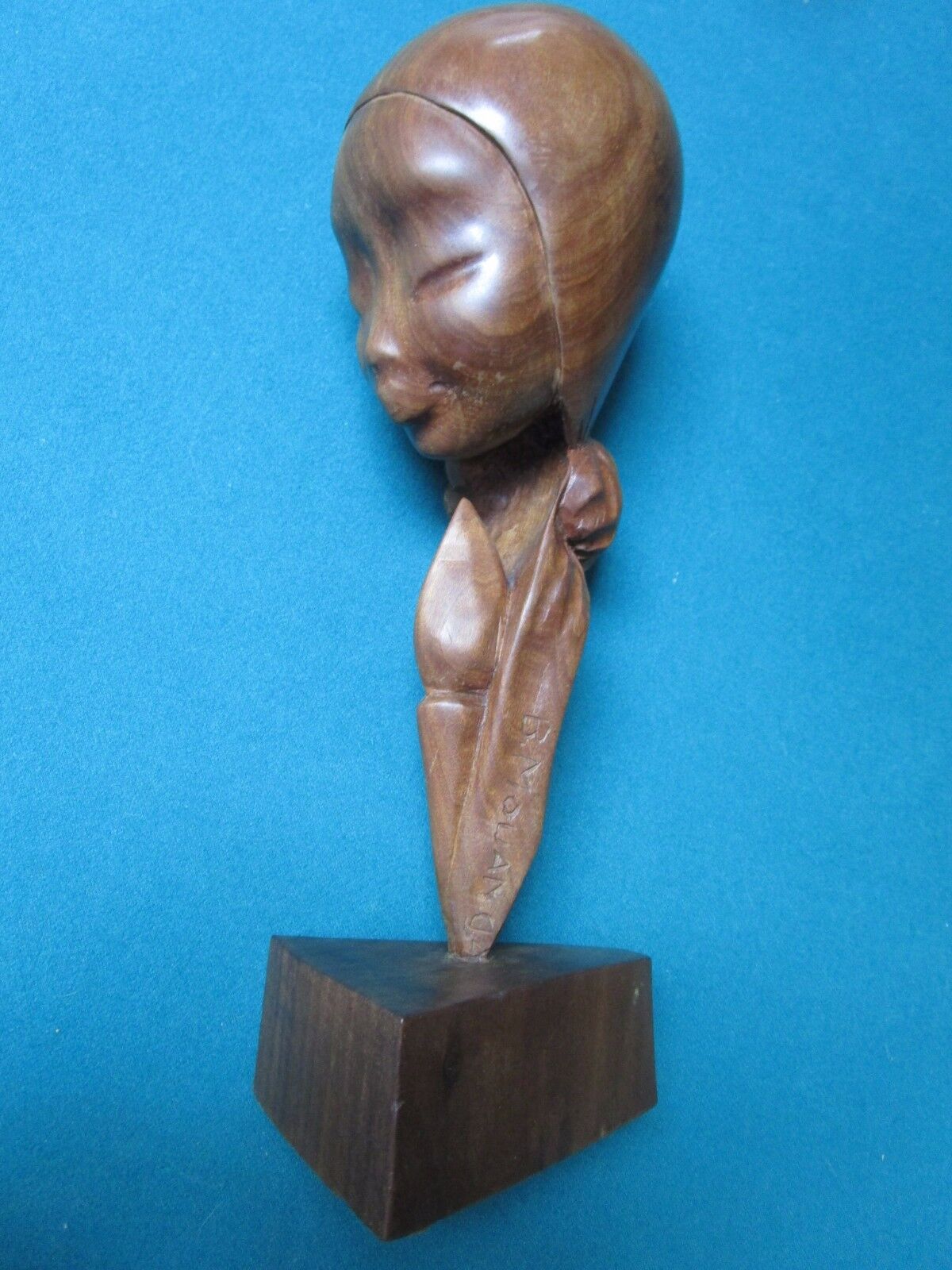 AFRICAN ARTIST B. MOUANGA WOOD sculpture "NEIGE EN PRIERE" signed, 15" HANDCARV