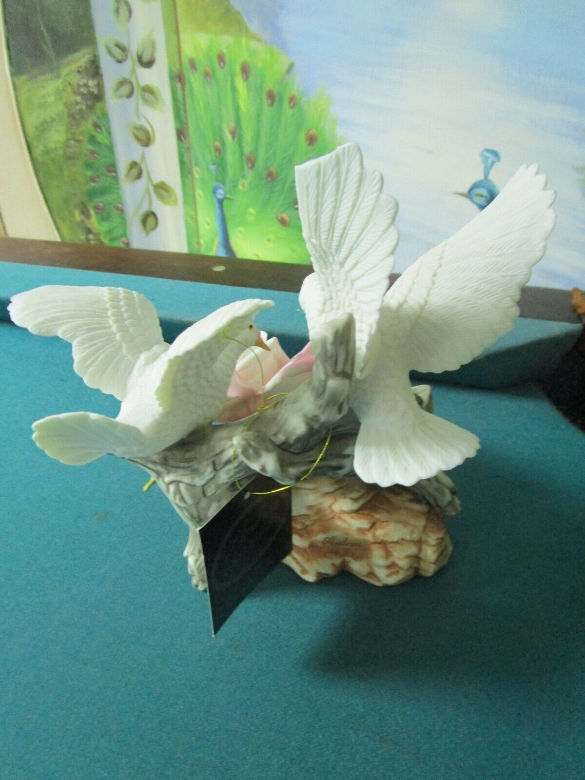 ANDREA SADEK JAPAN DOVES WITH A ROSE SCULPTURE 9" TALL