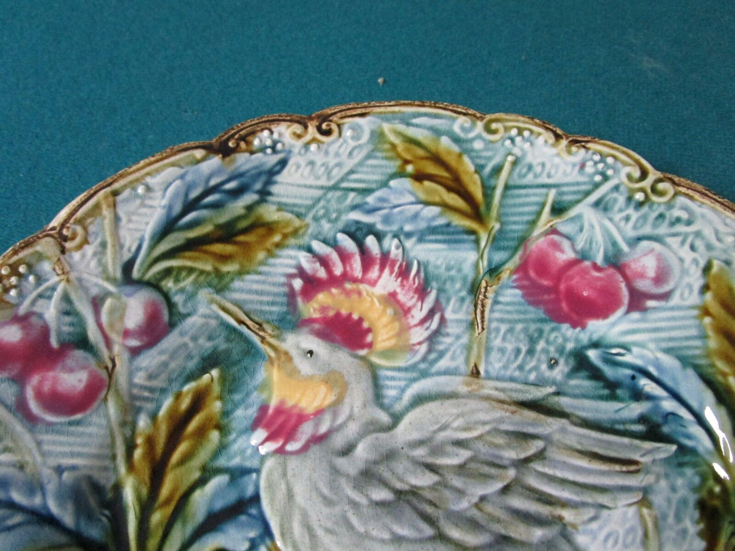 TUSCAN MAJOLICA BIRD FLOWERS PLATE 8 1/4" DIAM [A1]