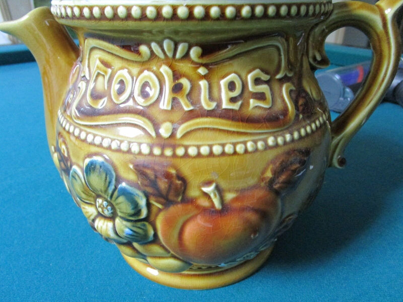 CERAMIC VINTAGE YELLOW COOKIE JAR TEA POT SHAPE 10 1/2" [POTT3]