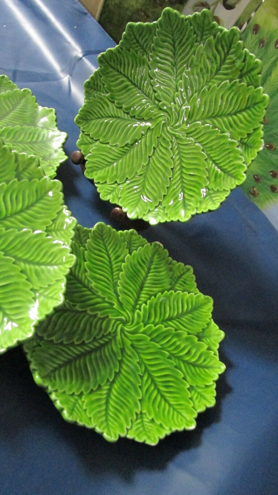 AMM GARFANO FAENZA ITALY POTTERY LEAVES 4 SALAD PLATES 8 3/4"