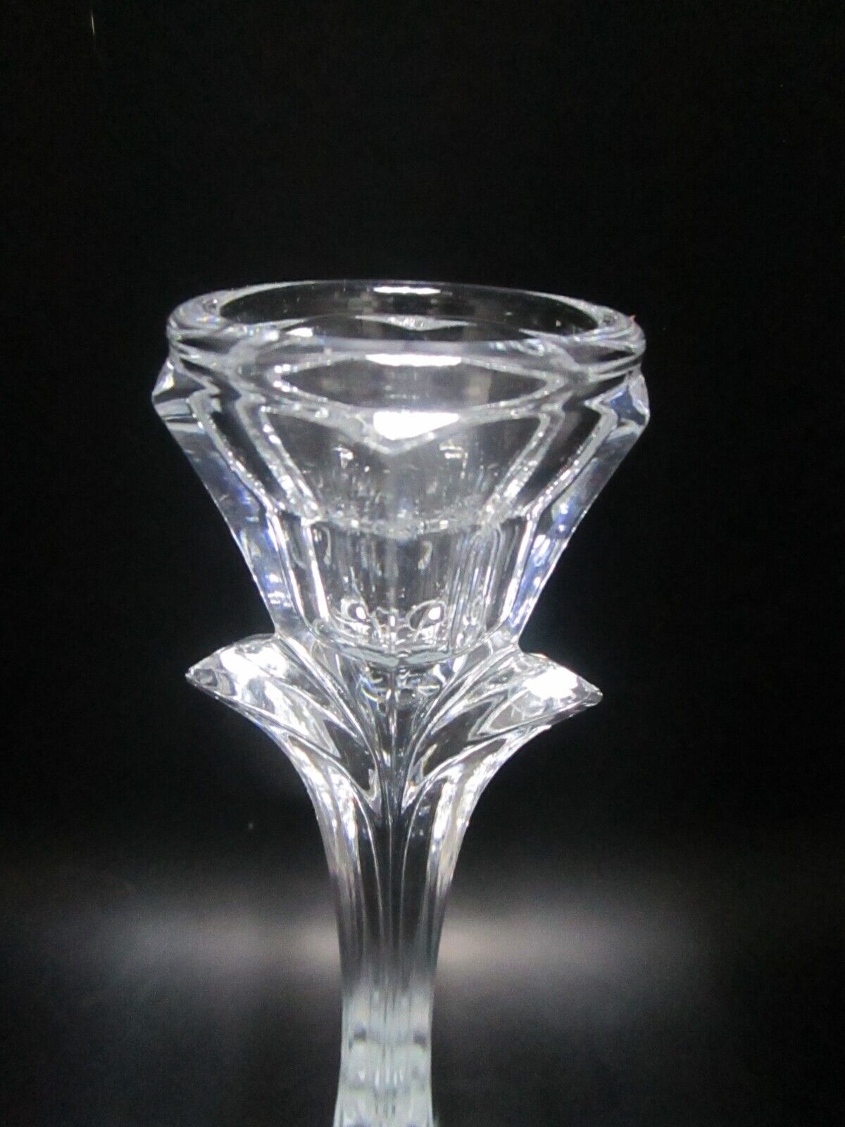 CRYSTAL D'ARQUES candlestick 8 1/2"