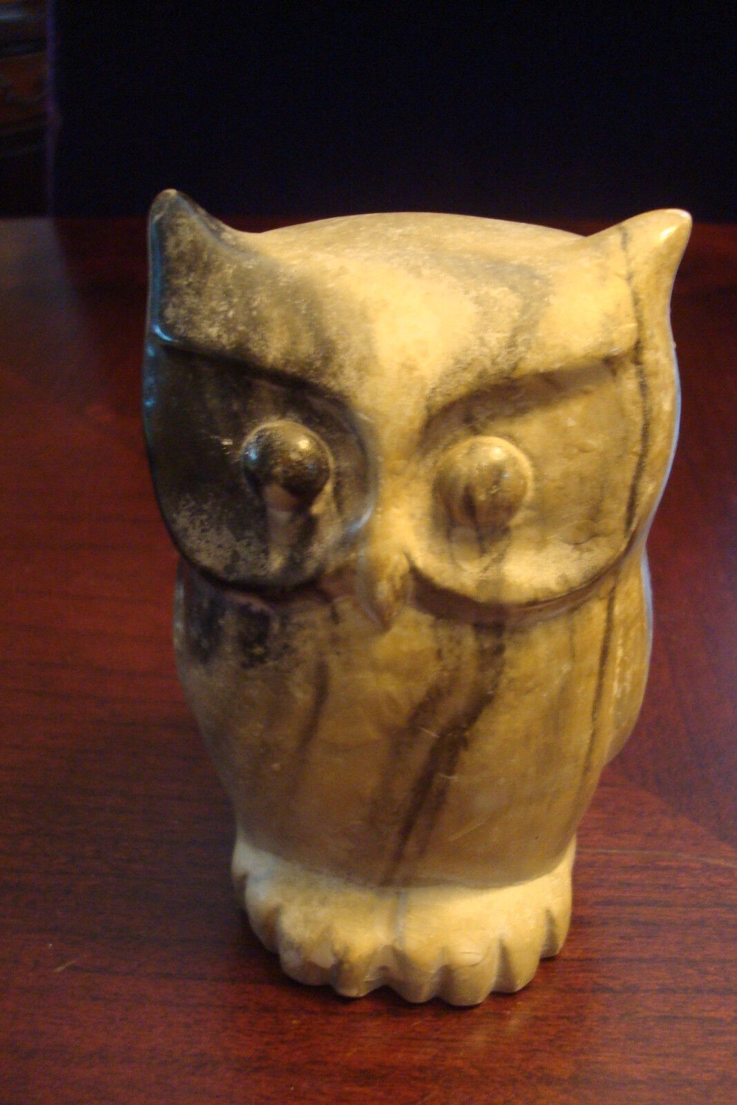 VINTAGE handcrafted owl PAPERWEIGH soapstone signed  THORN, CANADA, 4" [77k]