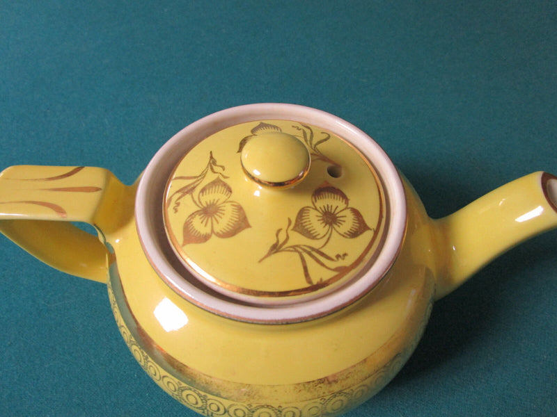 Hall Usa Pottery Teapot Yellow, Orange And Shakers - Pick1 ^^