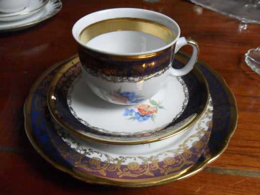 Vintage  gold cobalt and flowers trio cup, saucer and plate gorgeous[60k]