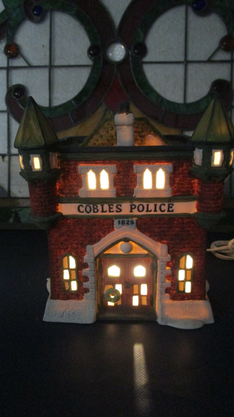COBLES POLICE STATION DICKENS SNOW VILLLAGE LIGHTED BUILDING SHOWROOM MODEL