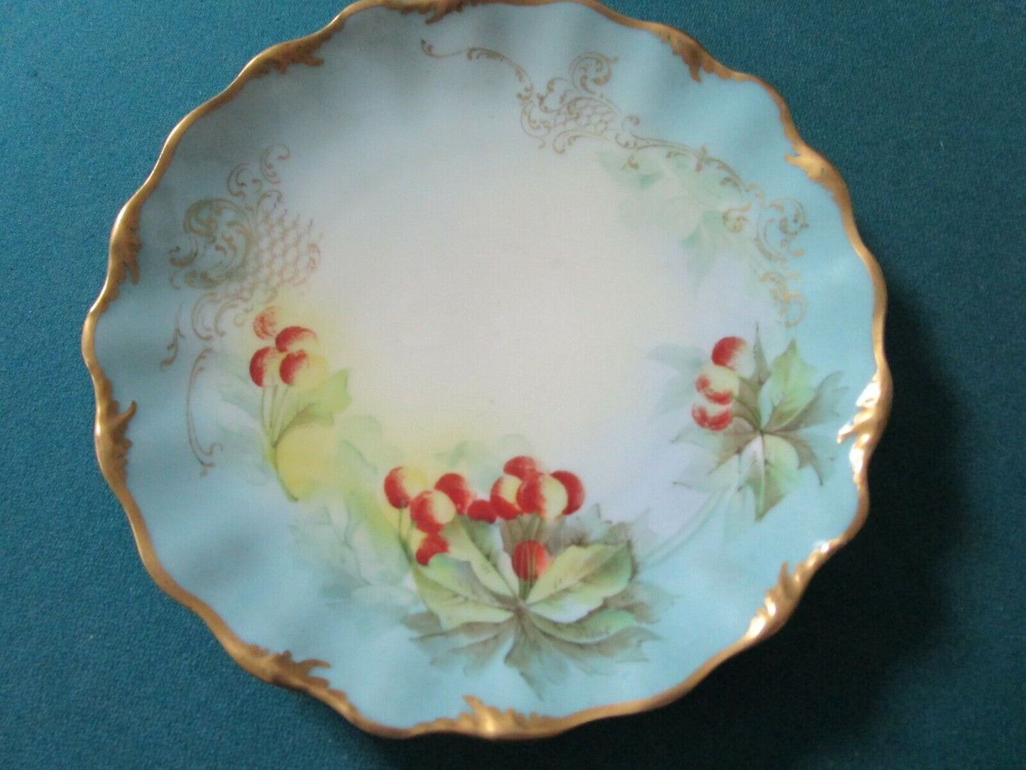 TV TRESSEMAN & VOGT LIMOGES HAVILAND PLATES RED PURPLE BERRIES  BLUE PICK1 ^^