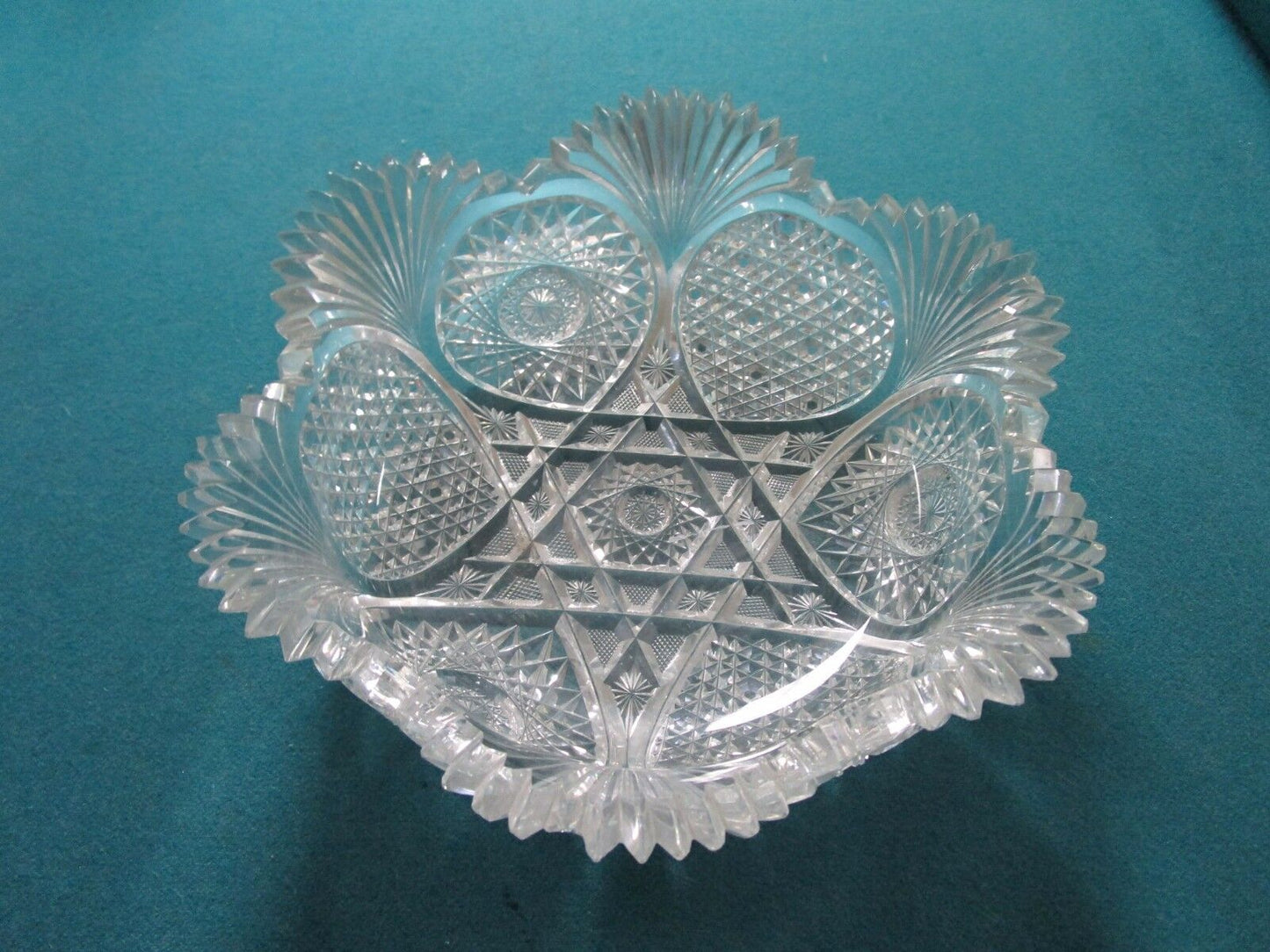 CZECHOSLOVAKIAN BOHEMIAN CRYSTAL CUT BOWL WAVE BORDERS GORGEOUS! [a*5