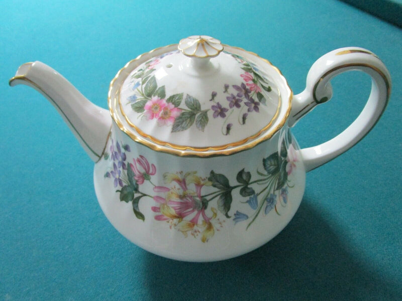 Paragon England Tea Pot Cups Saucer Creamer Cake Plate Country Lane [140g]