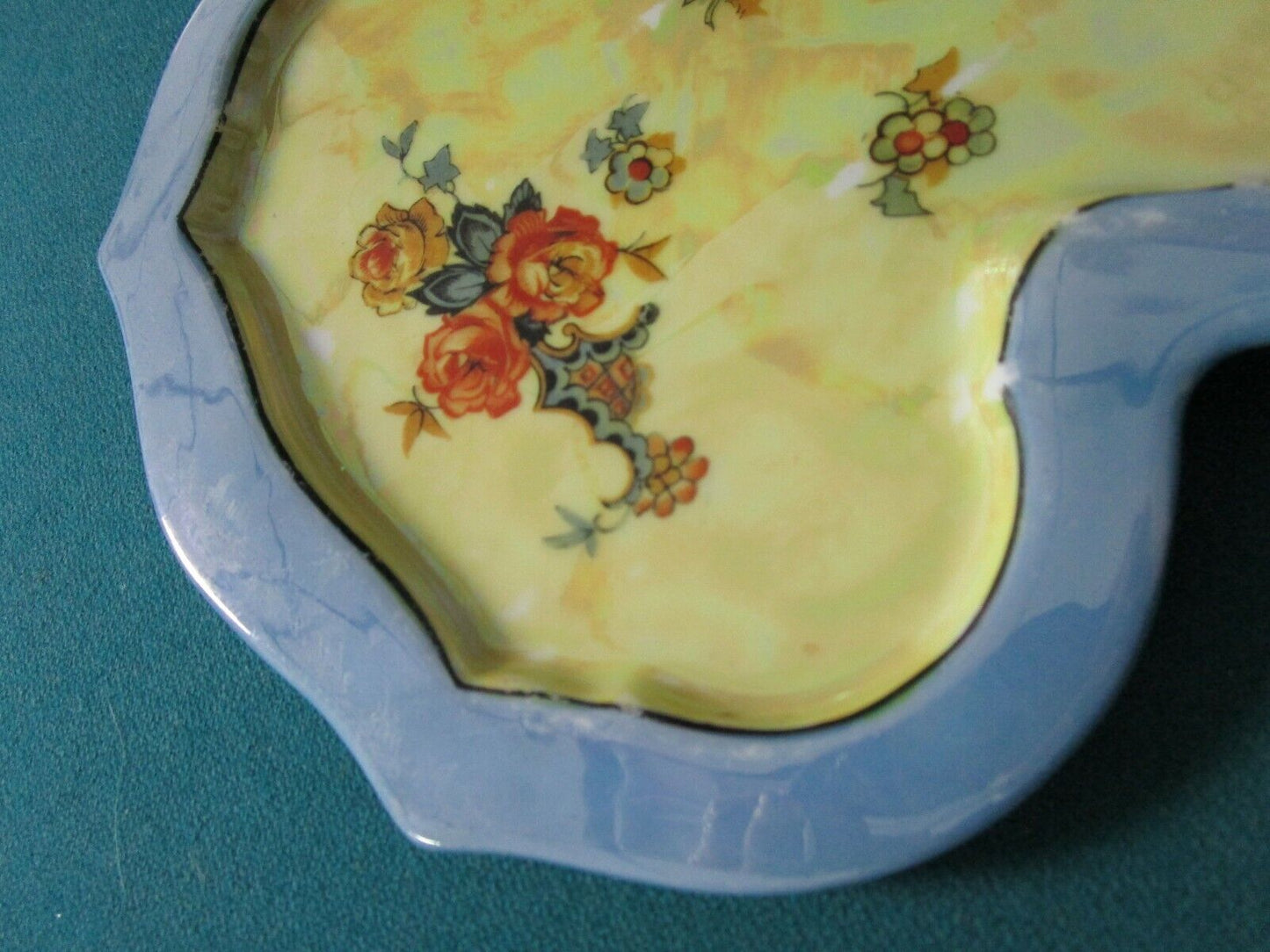 ANTIQUE BEYER AND BOCK GERMANY LUSTERWARE TRAY 9 X 6 1/2  [D13]