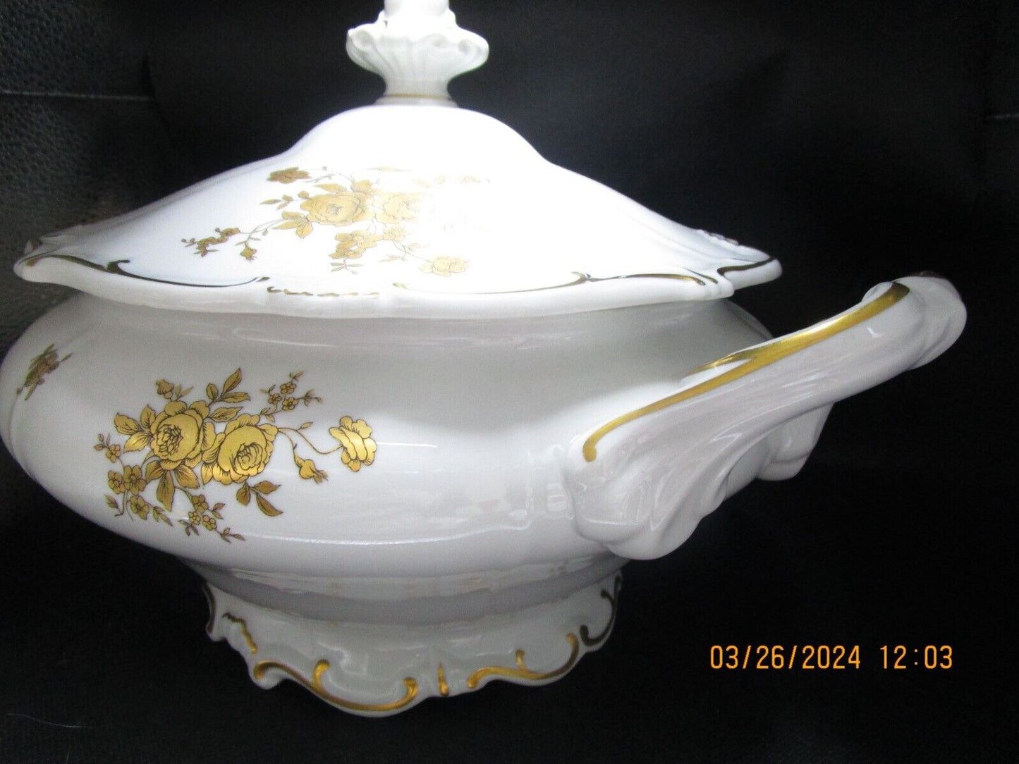 1940s Weimar Katharina Porcelain Soup Tureen w/lid White Gold Roses with platter