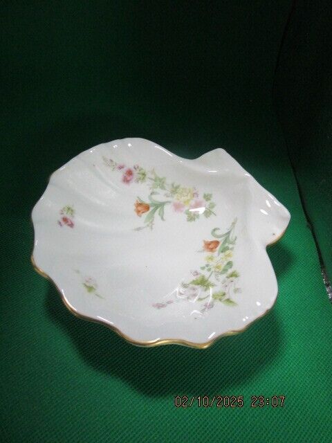 WEDGWOOD MIRABELLE SHELL VANITY DISH 6.50" [89C]