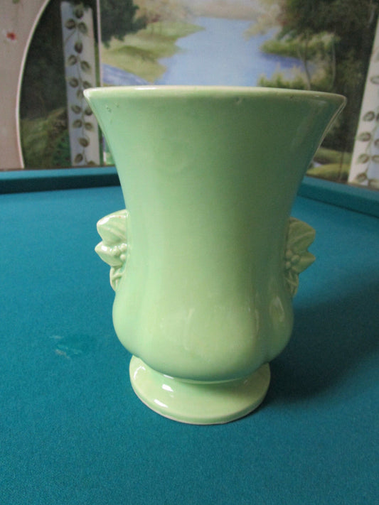 1940s UNMARKED MCCOY VASE TWO HANDLES GREEN 8 X 6" original