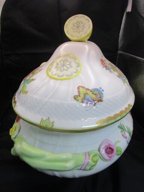 Herend Queen Victoria Green Tureen with Lemon Finial 14 IN HANDLE TO HANDLE