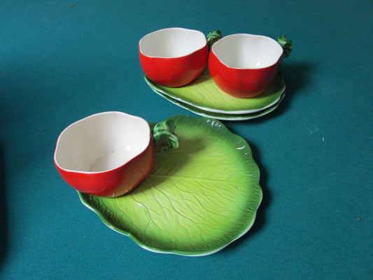 Holt Howard Majolica Set Of 2 Mugs/Saucers Trays Leaves Tomato Design 4pcs  [58]