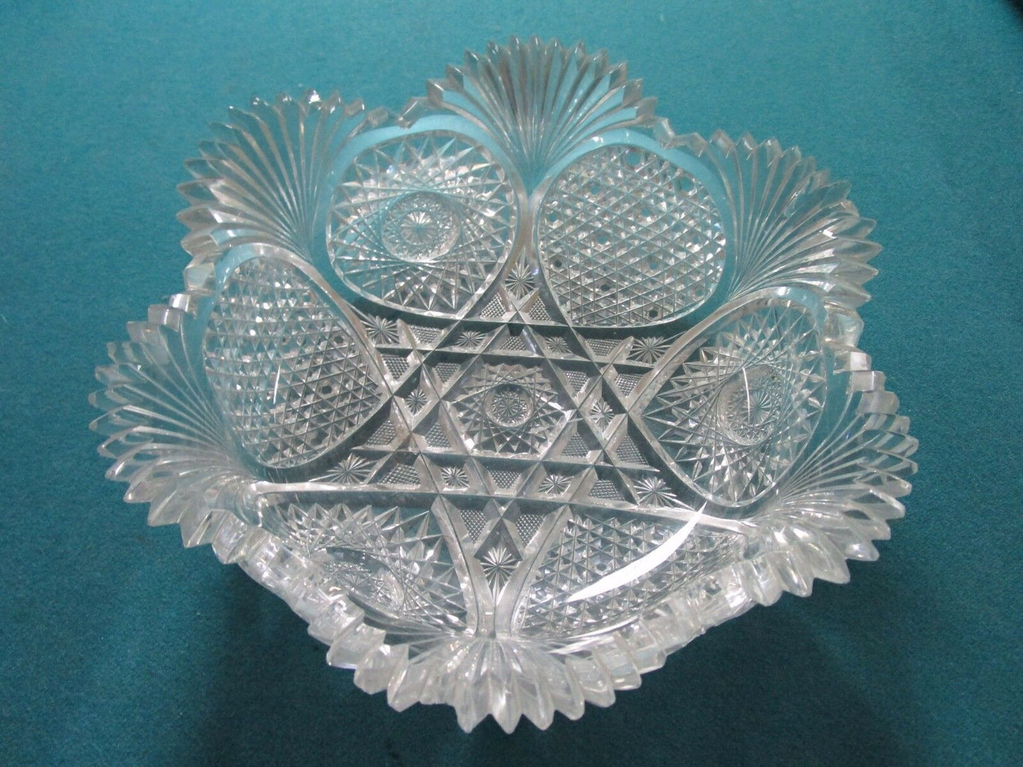 CZECHOSLOVAKIAN BOHEMIAN CRYSTAL CUT BOWL WAVE BORDERS GORGEOUS! [a*5