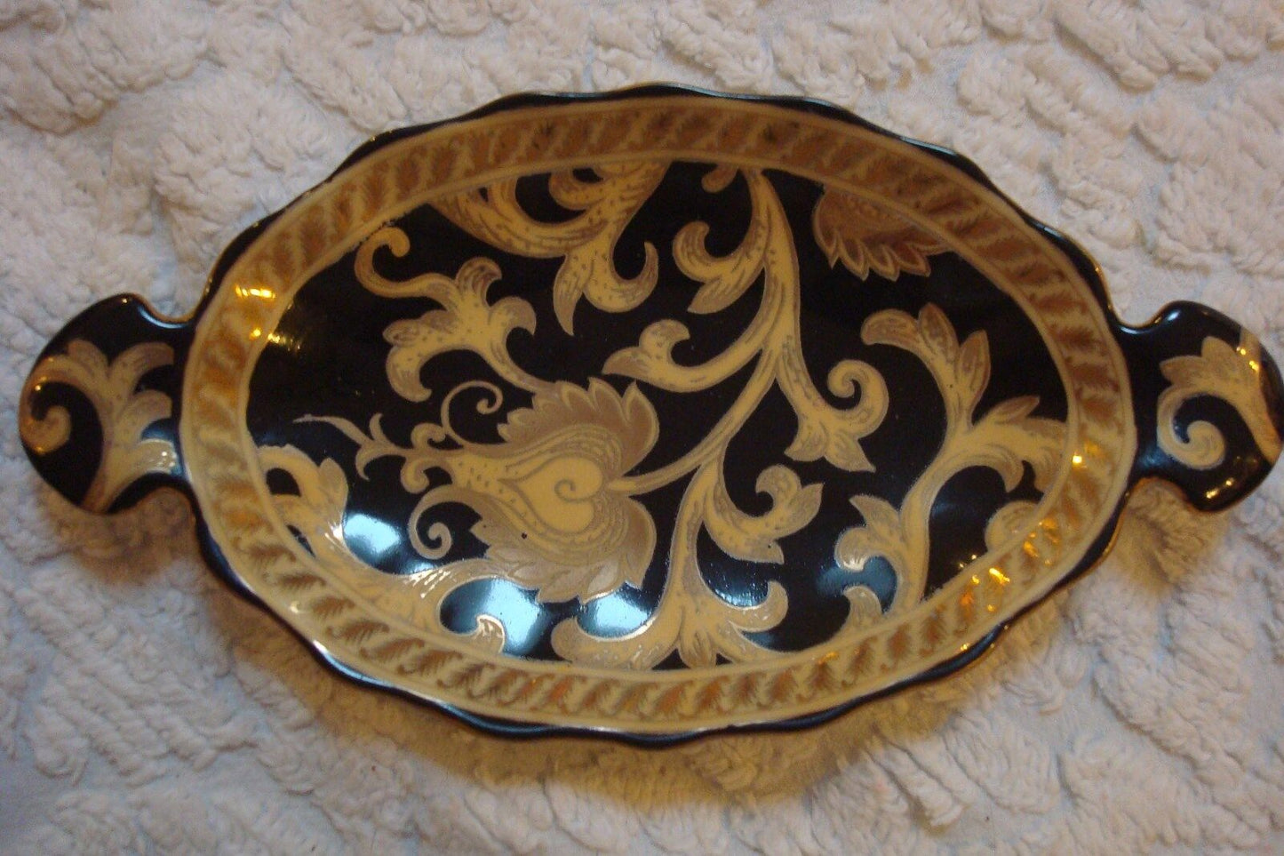 Trays gold and black double handled -4 pieces