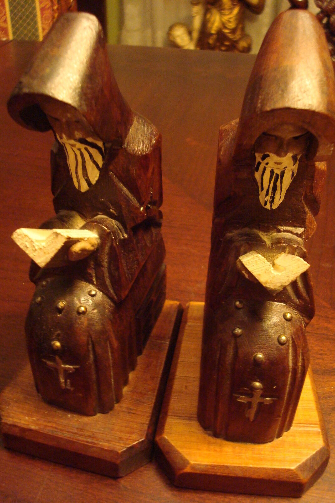 Wooden carved monks bookends, very nice condition, no marks, 6" [88B]