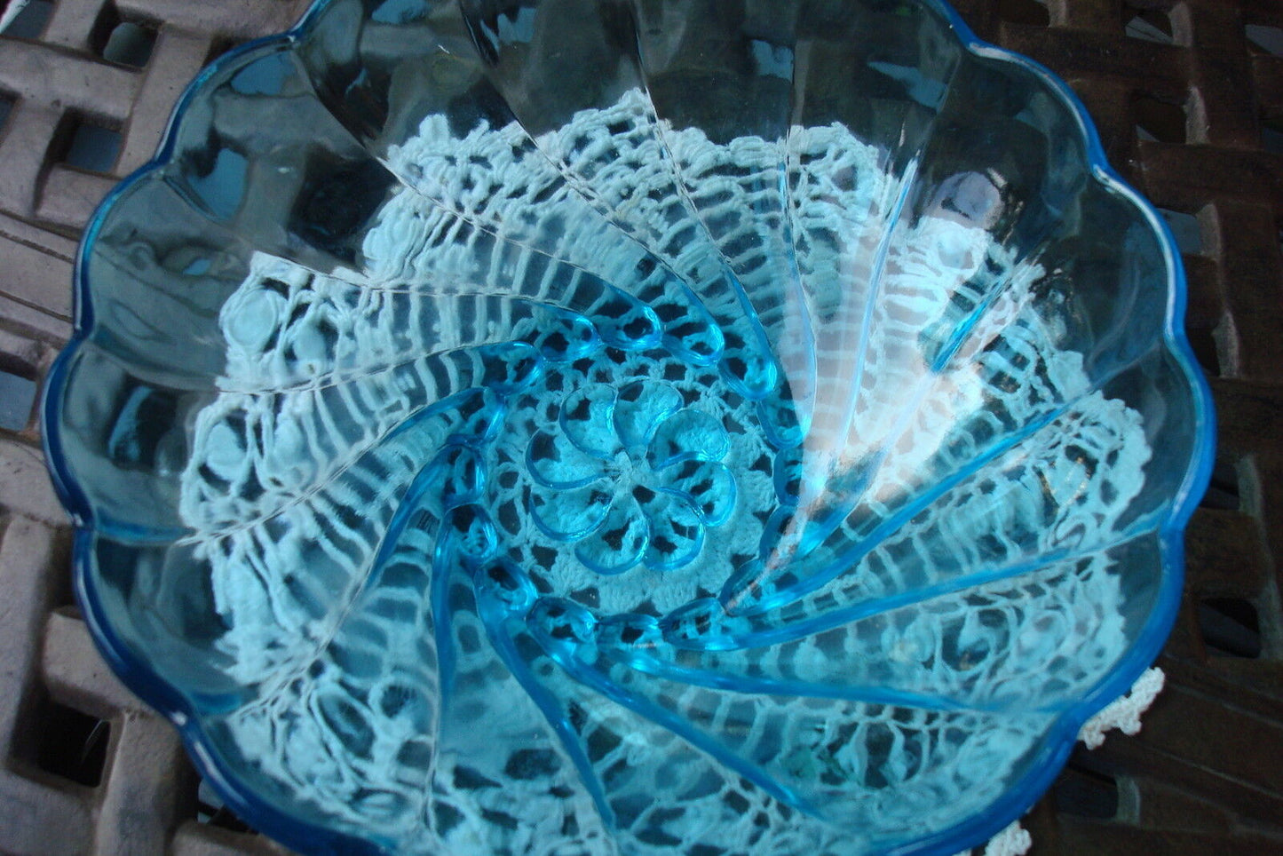 Vintage Blue Glass Berry Salad Serving Bowl Scallop Swirl Design RARE