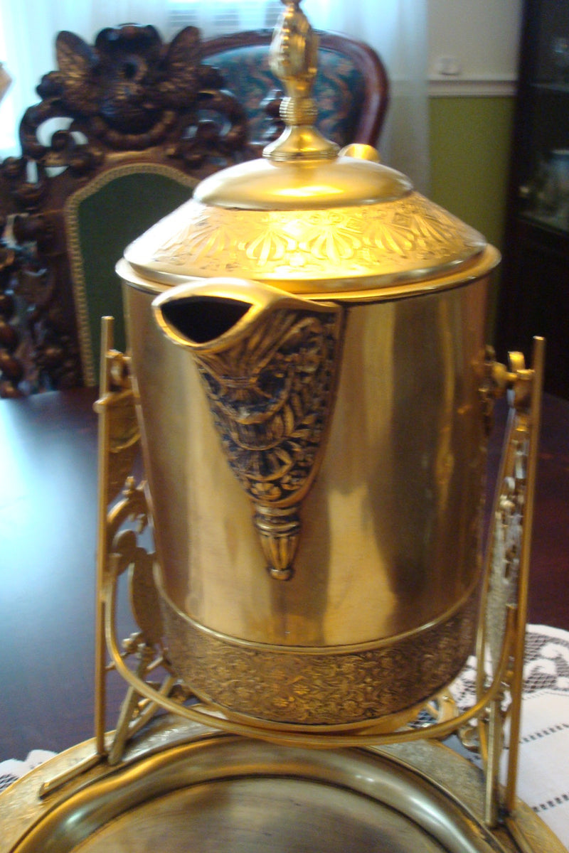 MERIDEN BRITTANIA COMPANY  Tilting Coffee Pot with tray