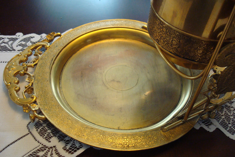 MERIDEN BRITTANIA COMPANY  Tilting Coffee Pot with tray