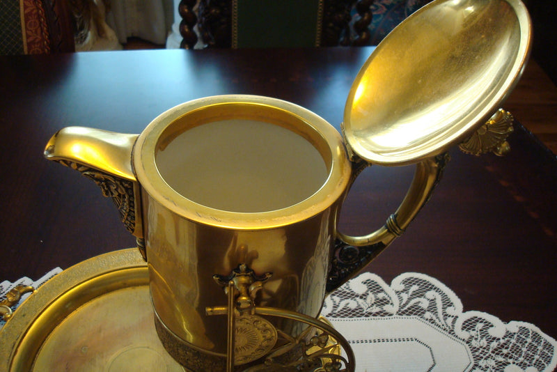 MERIDEN BRITTANIA COMPANY  Tilting Coffee Pot with tray