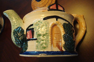 Cottage Teapot and Covered Sugar, made in Japan [140M]