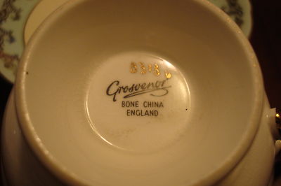 Grosvenor Made In England Cup And Saucer, Light Green And Gold Orig [170f]