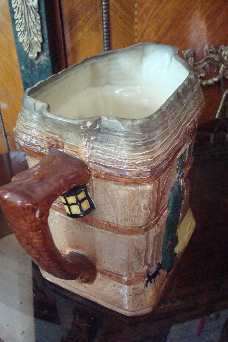 Royal Doulton Pitcher  Oliver Twist 809561, 6" tall[8]