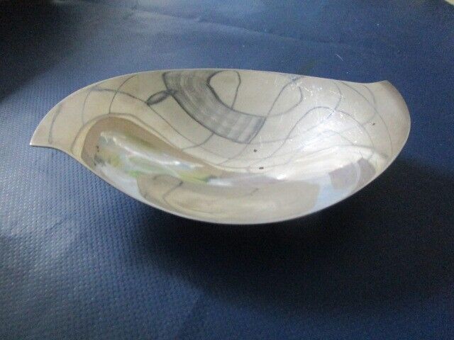 TIFFANY & CO MAKERS STERLING SILVER NUT DISH