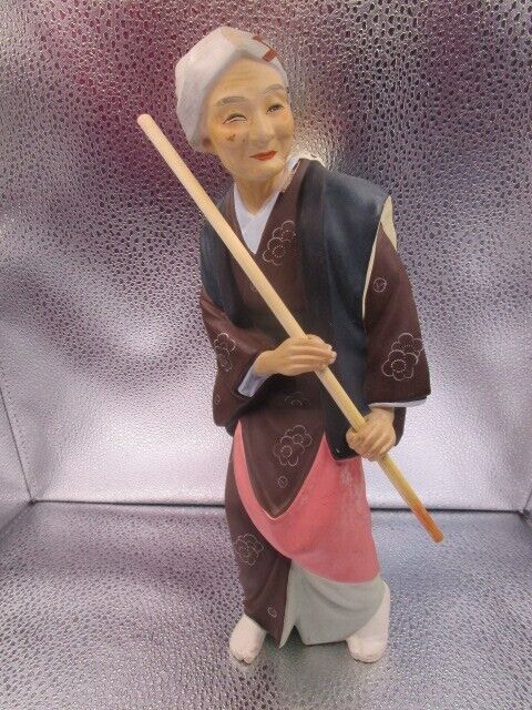 Vintage Hakata Urasaki old lady Clay Figurine 11 1/2" in ratan base